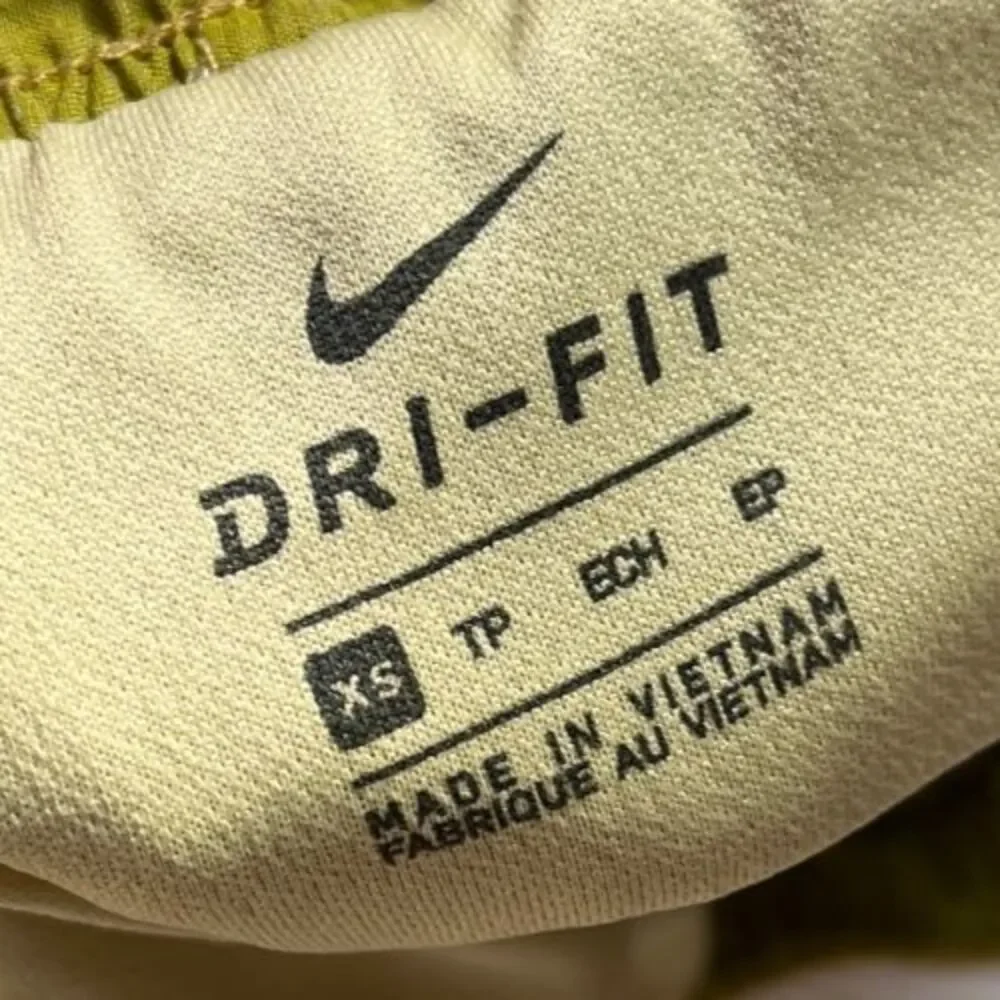 Nike Dri-Fit Tempo Running Shorts in Chartreuse Size XS